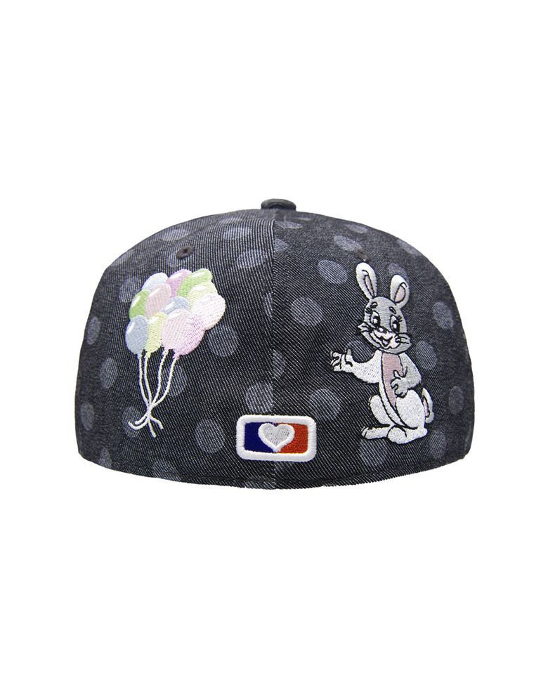 RABBIT EMBROIDERY CAP (BLACK DOT)
