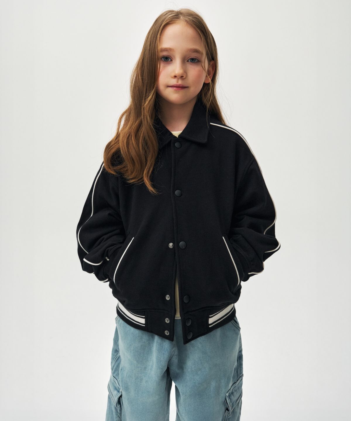 무신사 스탠다드 키즈(MUSINSA STANDARD KIDS) 칼라드 스웨트 바시티 재킷 [블랙]