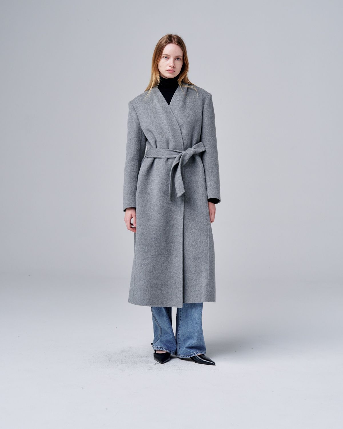 오드프레젠트(ODDPRESENT) Linear Handmade Coat