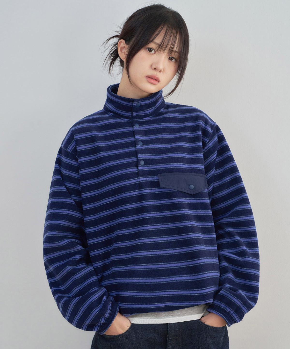 키지코(KIJIKO) [PRE-ORDER] ke306-Stripe Fleece Anorak Navy