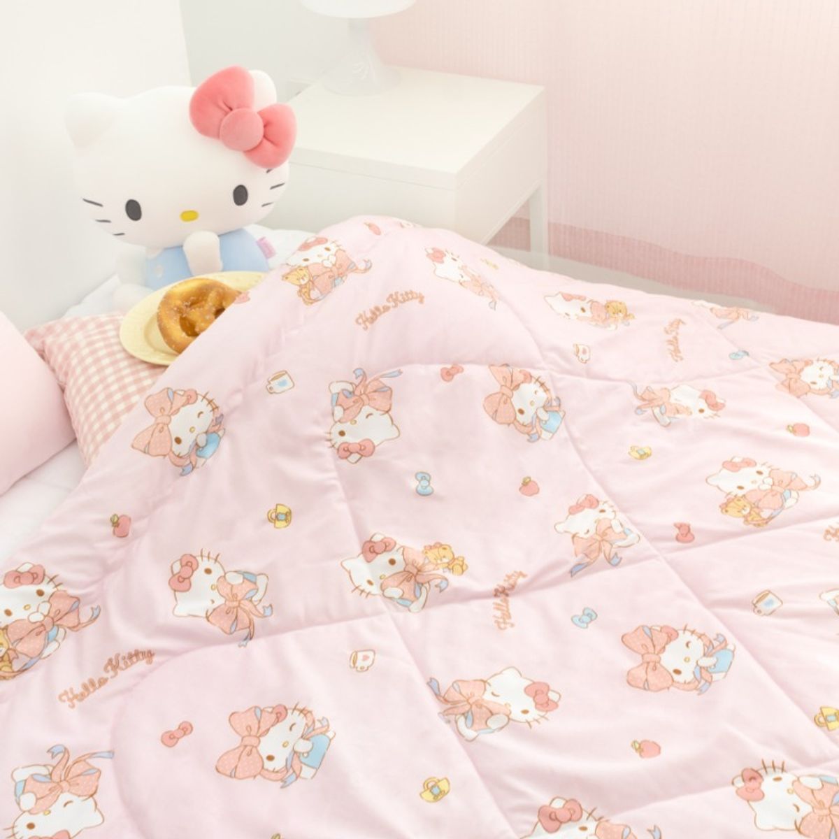 나라홈데코(NARAHOMEDECO) 산리오 헬로키티 극세사차렵이불 뉴리본