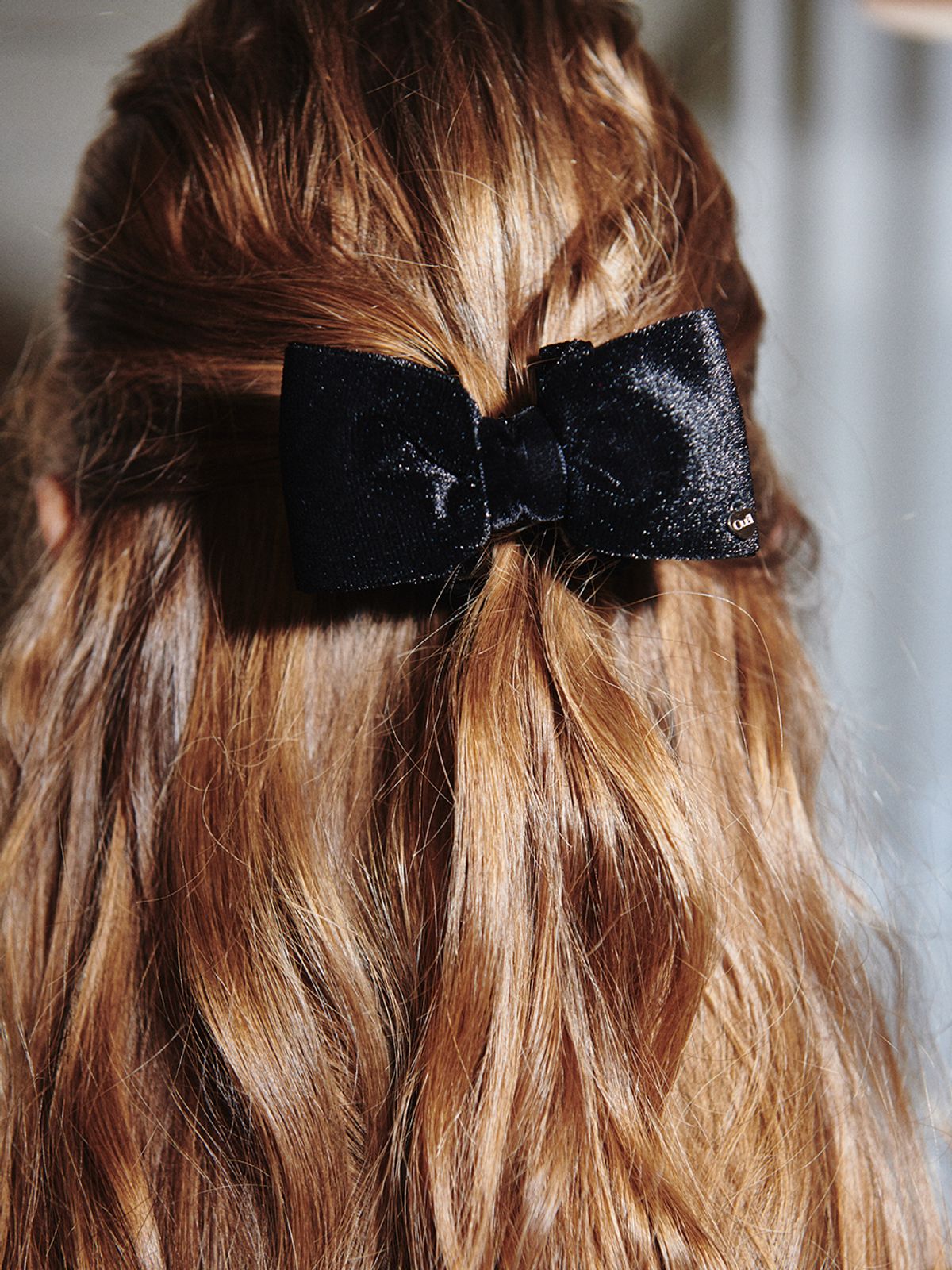 오앨(OUEL) VELVET RIBBON CLAW CLIP_BLACK
