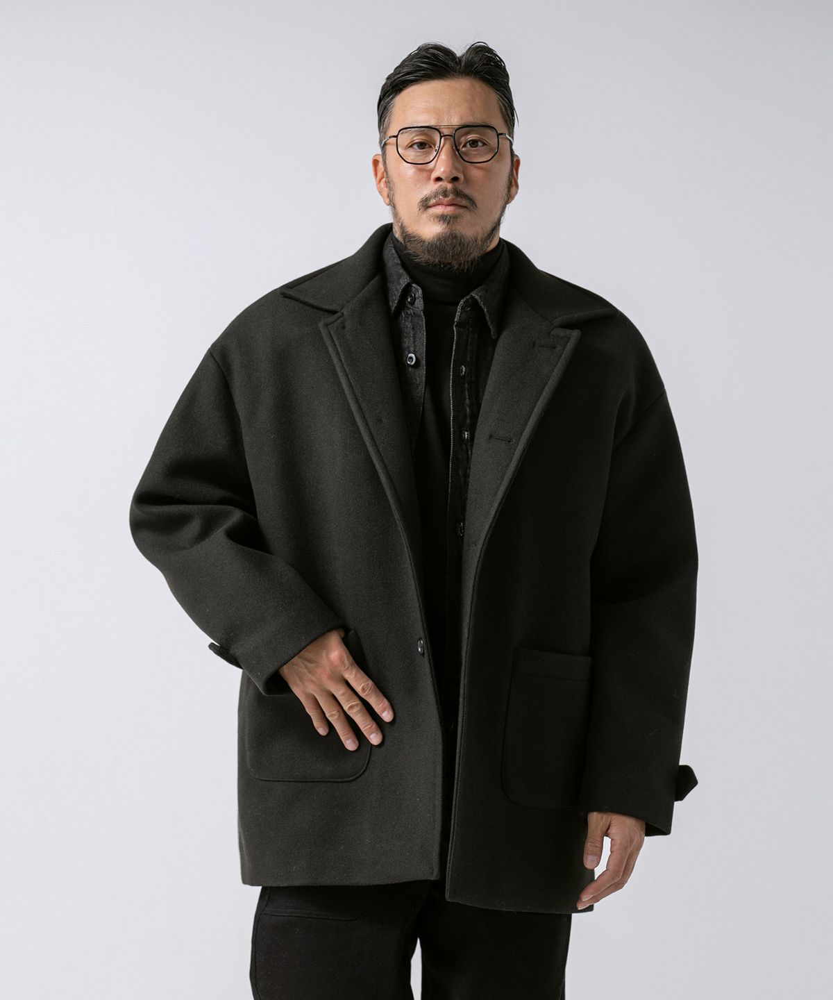 러기드하우스(RUGGED HOUSE) 페어링 퀼티드 싱글 하프 코트 3컬러