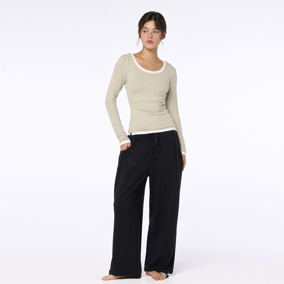 오즈이즈(OZEZ) OZPN2140 라운드 포켓 모달팬츠 - 블랙