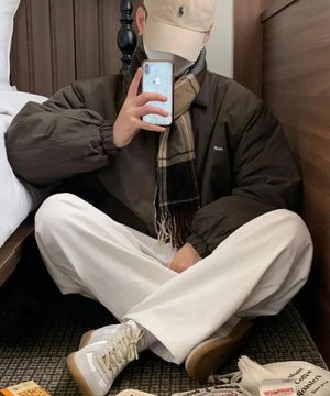 YEI Logo Padding Jacket (brown)