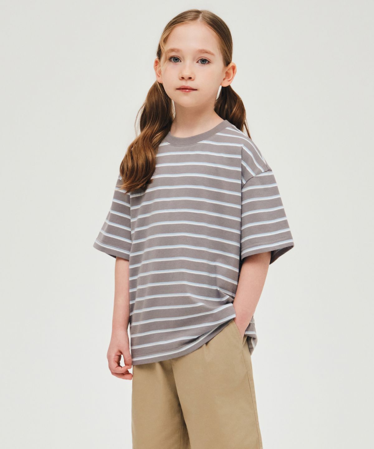 무신사 스탠다드 키즈(MUSINSA STANDARD KIDS) 멀티 스트라이프 크루 넥 티셔츠 3 [그레이]