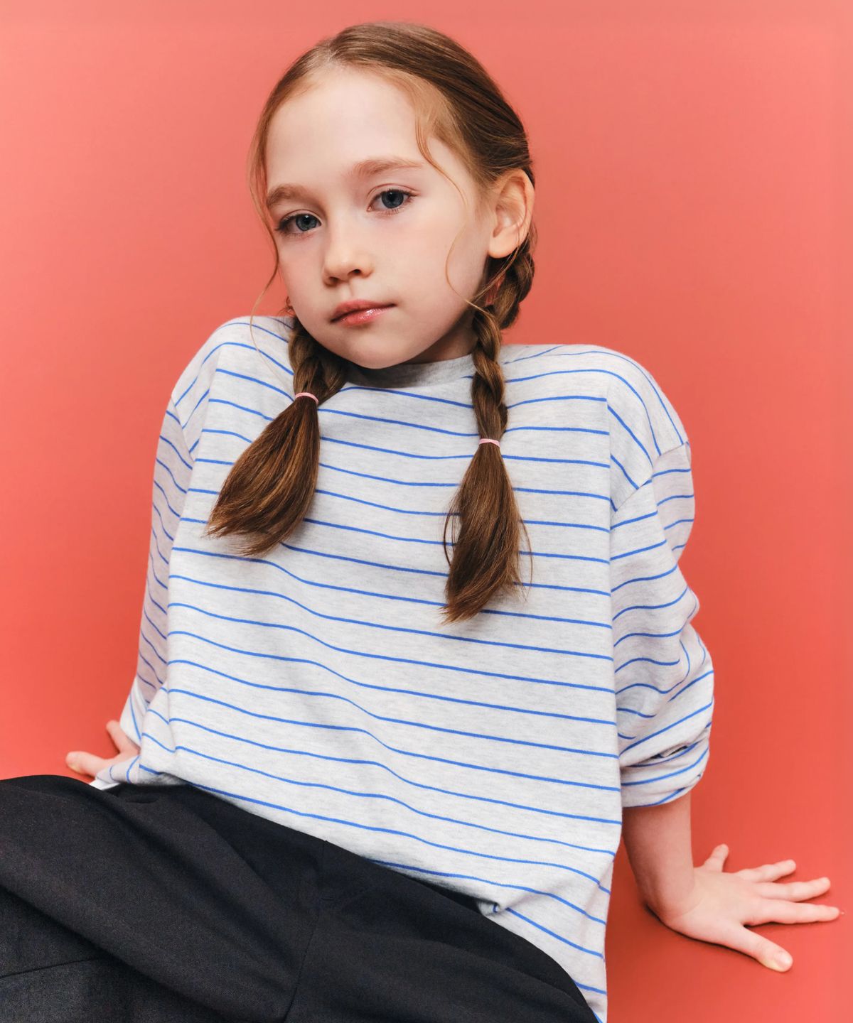 무신사 스탠다드 키즈(MUSINSA STANDARD KIDS) 내로우 스트라이프 크루 넥 긴소매 티셔츠 [멜란지 라이트 그레이]