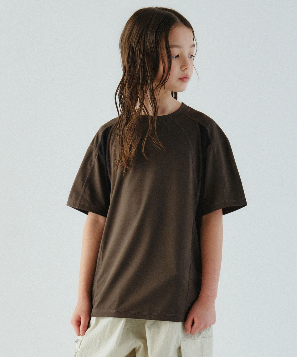 무신사 스탠다드 키즈(MUSINSA STANDARD KIDS) [시티 레저] 스트럭처드 블록 티셔츠 [머드 그레이]