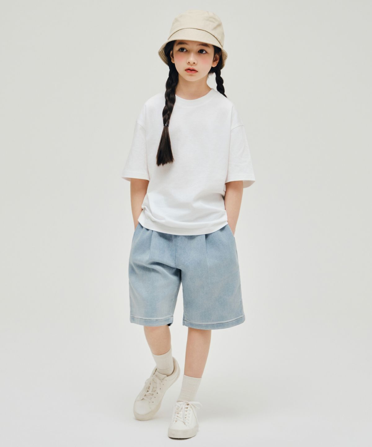 무신사 스탠다드 키즈(MUSINSA STANDARD KIDS) 오버사이즈 크루 넥 티셔츠 [화이트]