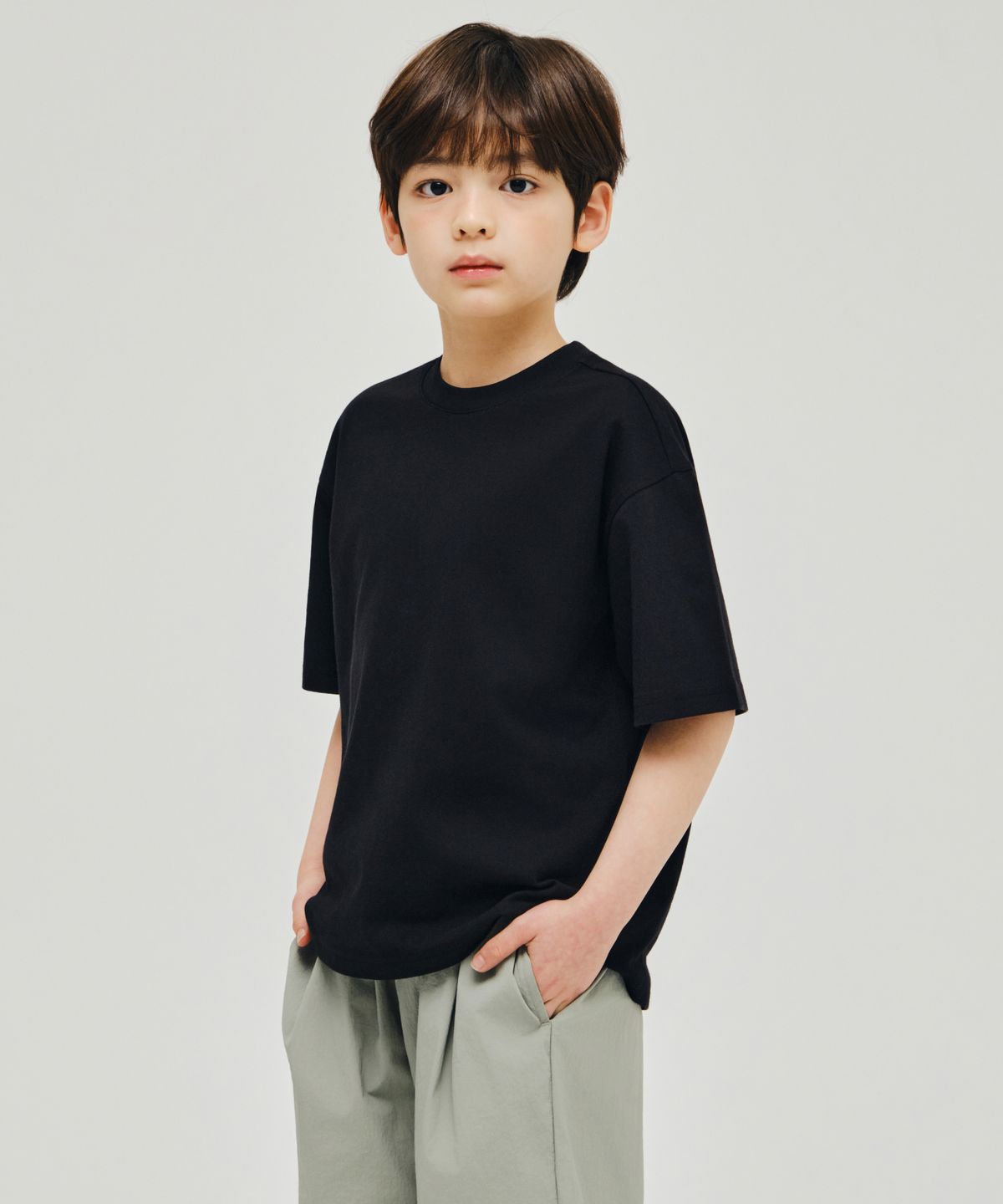 무신사 스탠다드 키즈(MUSINSA STANDARD KIDS) 오버사이즈 크루 넥 티셔츠 [블랙]