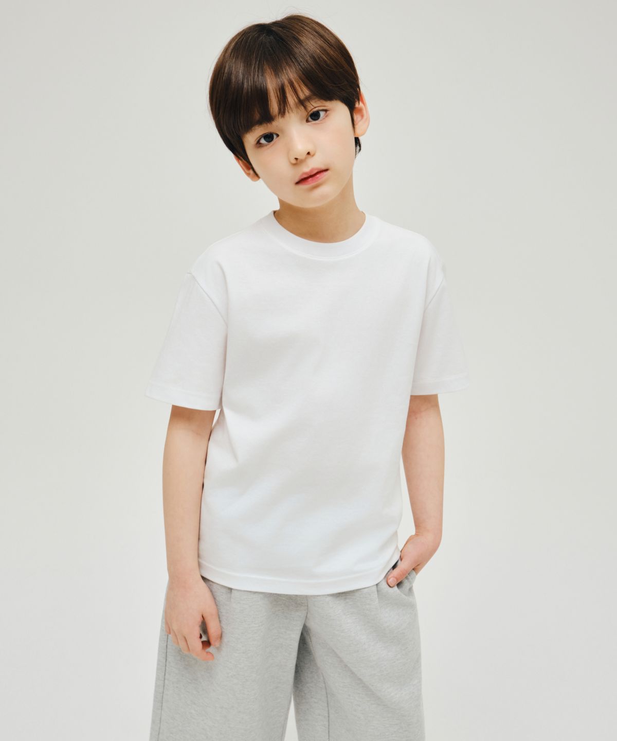 무신사 스탠다드 키즈(MUSINSA STANDARD KIDS) [UV프로텍션] 릴렉스드 크루 넥 티셔츠 [화이트]
