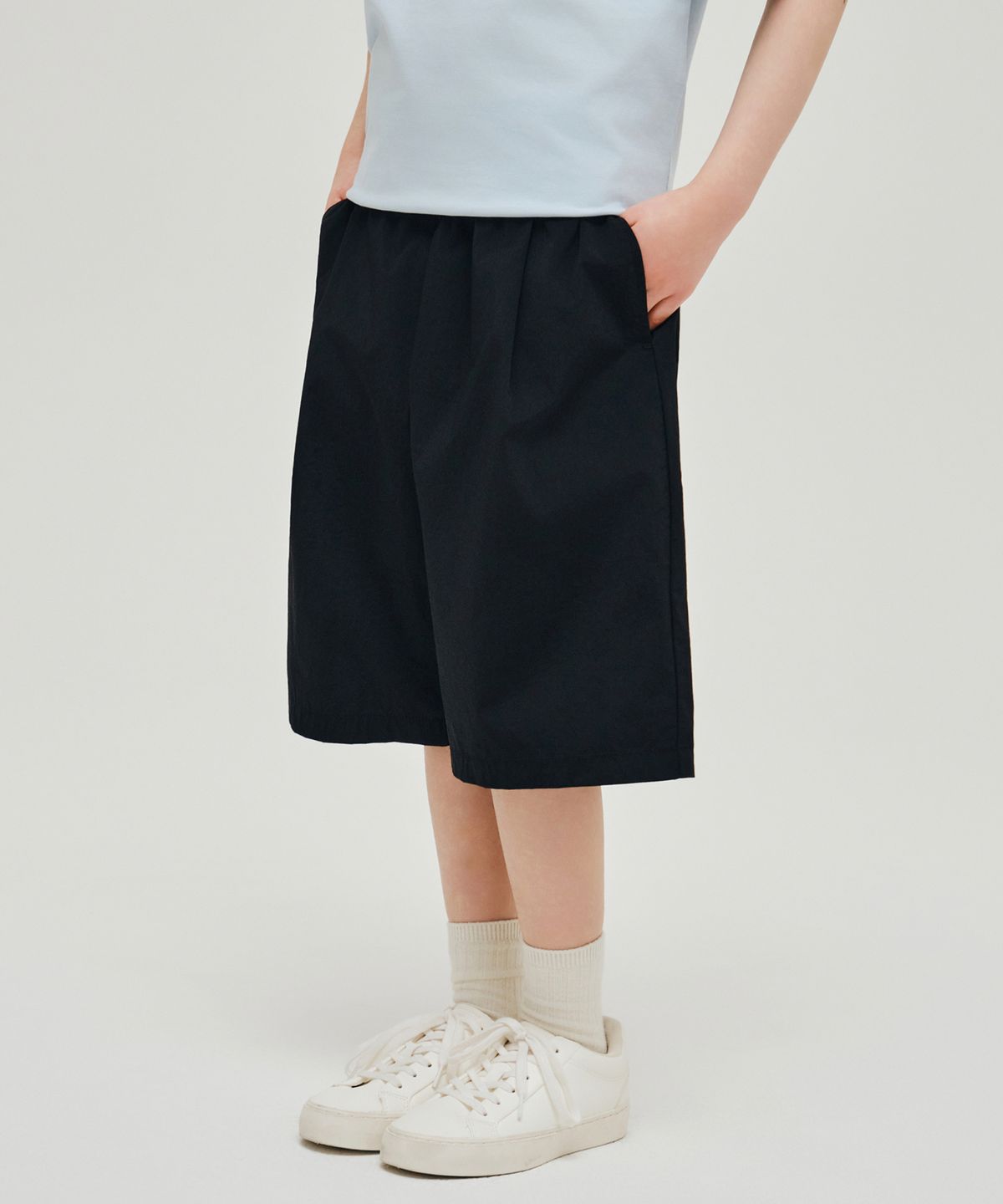 무신사 스탠다드 키즈(MUSINSA STANDARD KIDS) 쿨 터치 원 턱 버뮤다 팬츠 [블랙]