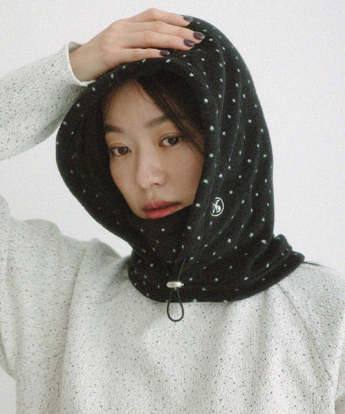 쿠키시(KOOKEESEE) 폴라플리스 바라클라바 (미니 도트 블랙)