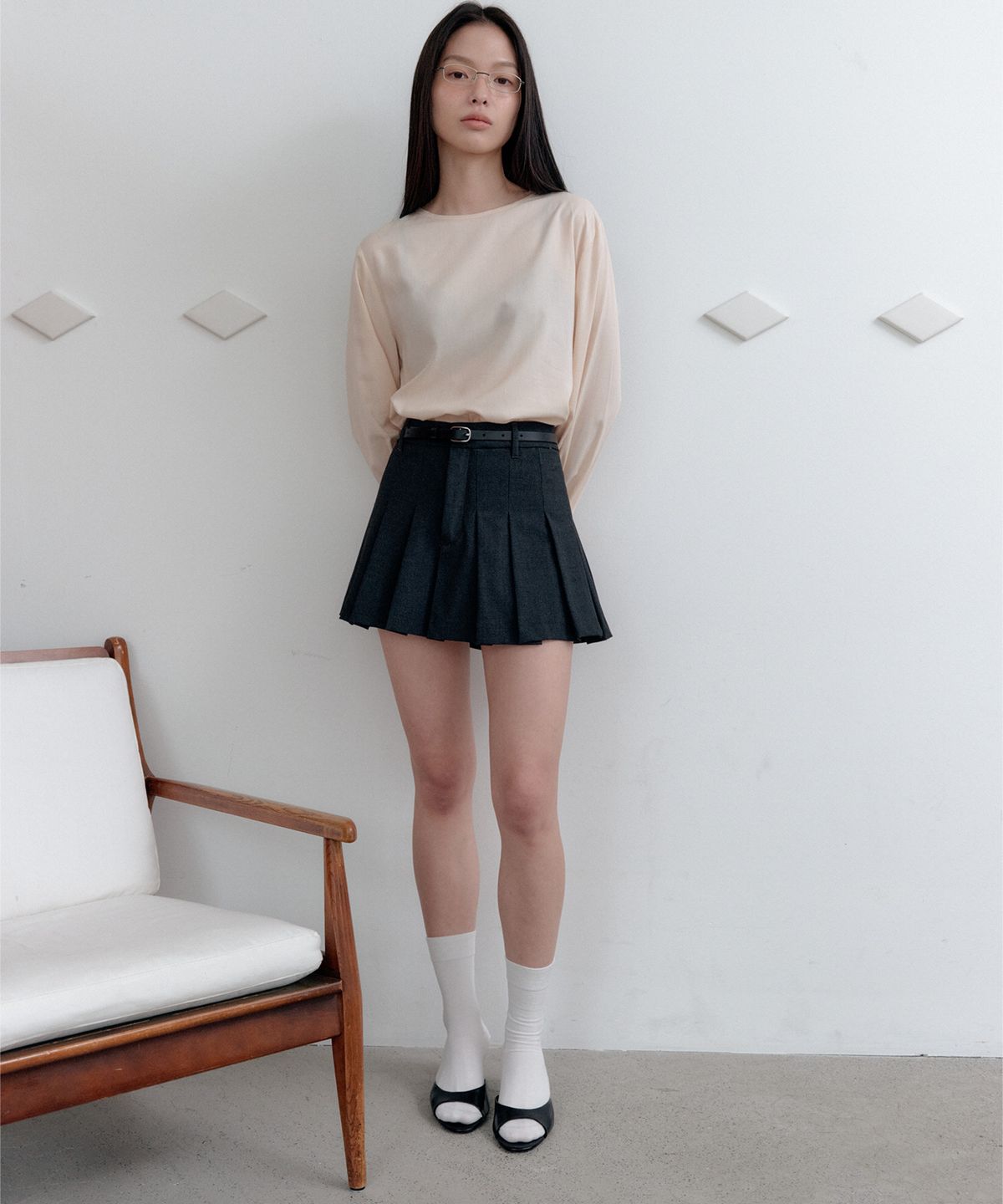 벨르(VELLE) Drape Blouse_Beige