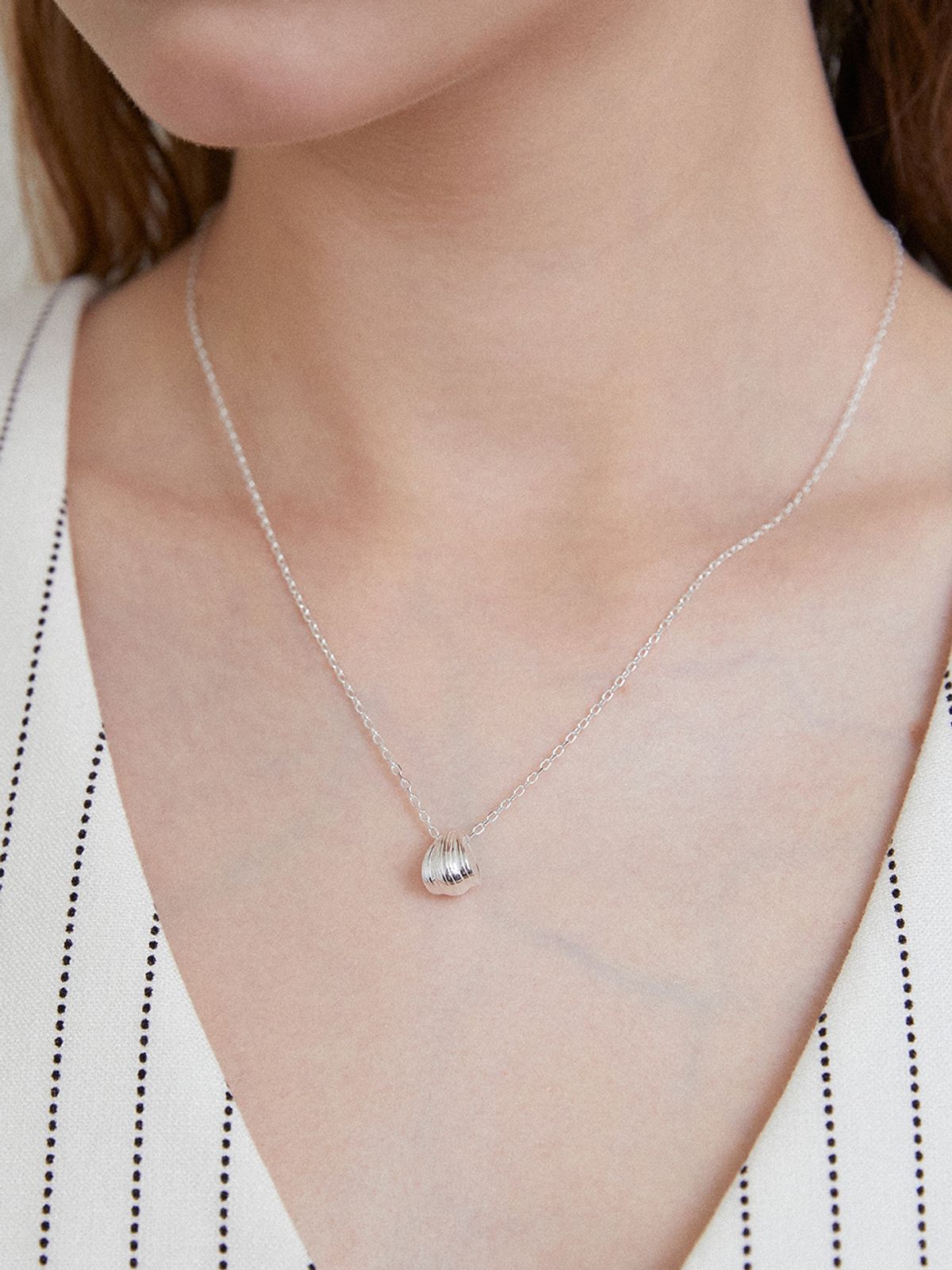 겟미블링(GETMEBLING) Mini shell necklace