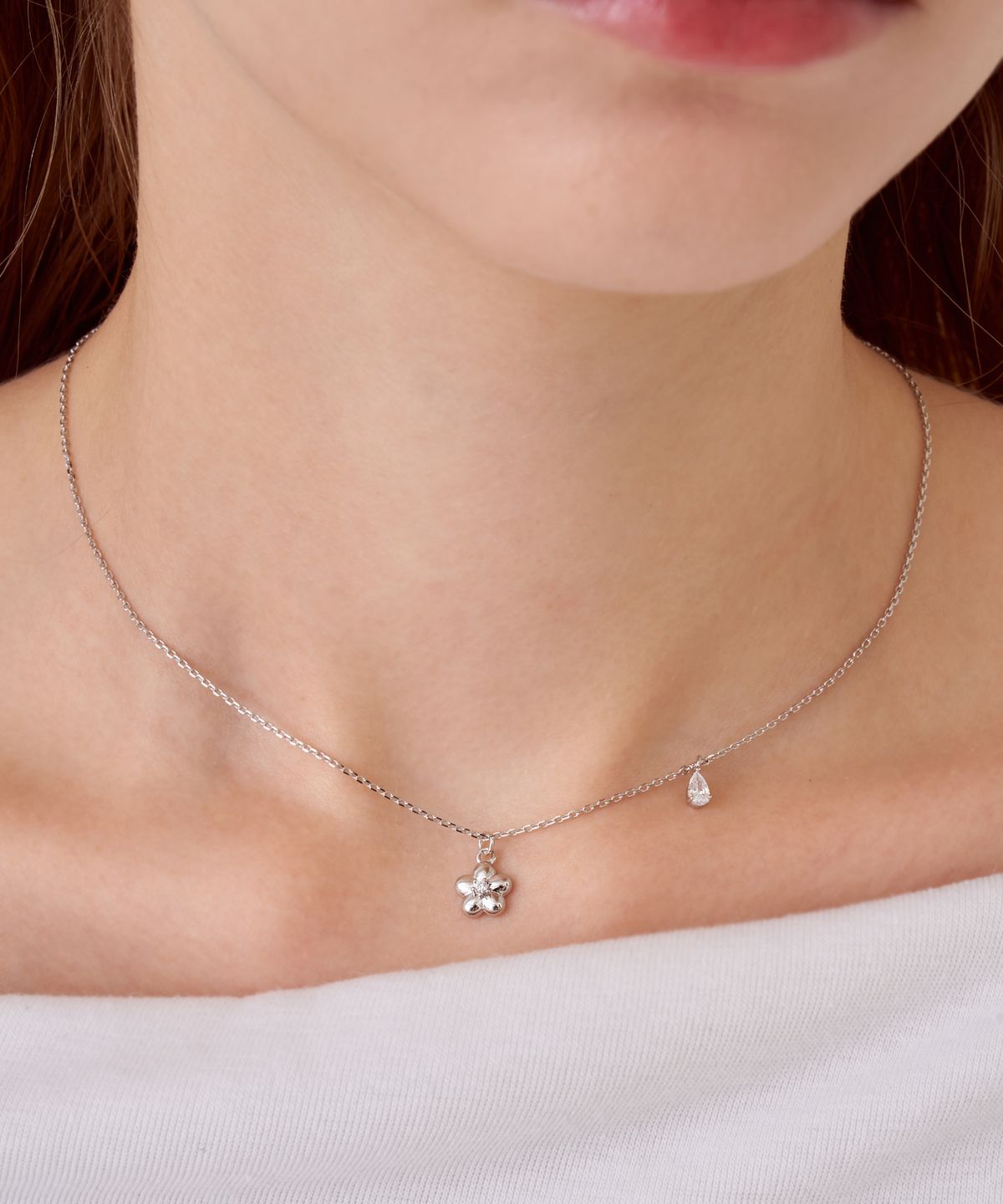 엘르주얼리(ELLEJEWELRY) 심플 플라워 목걸이 ELBRNN244 (14K GOLD PLATED)