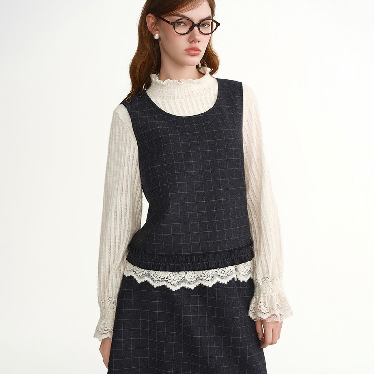 에이앤레이(AEIREI) AR_Plaid woolen sleeveless top
