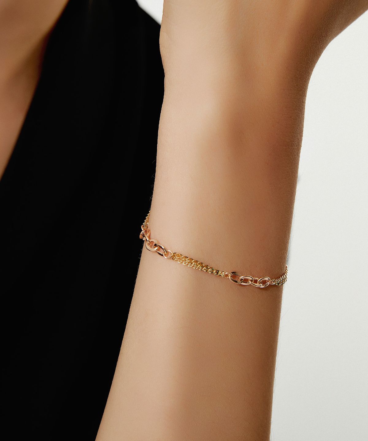 엘렌쥬얼리(HELENE JEWELRY) 14K 18K 할로우 프리모 플랫 레이어드 체인 팔찌