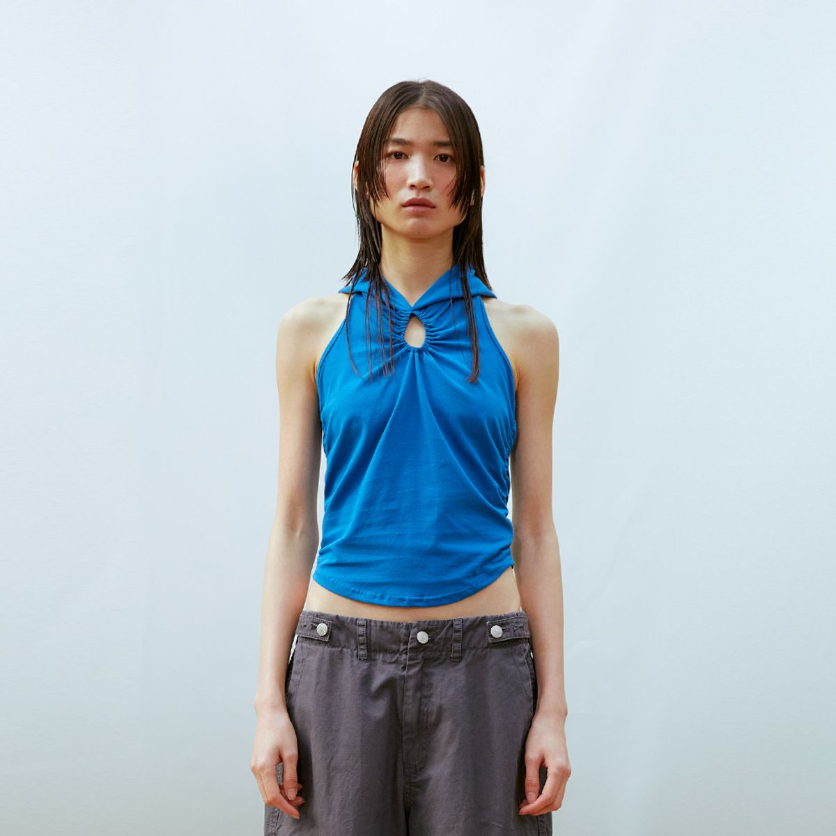 써틴먼스(13MONTH) Hood Halter Sleeveless Top (BLUE)