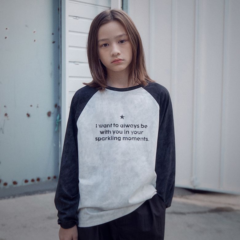 블랙업 티셔츠