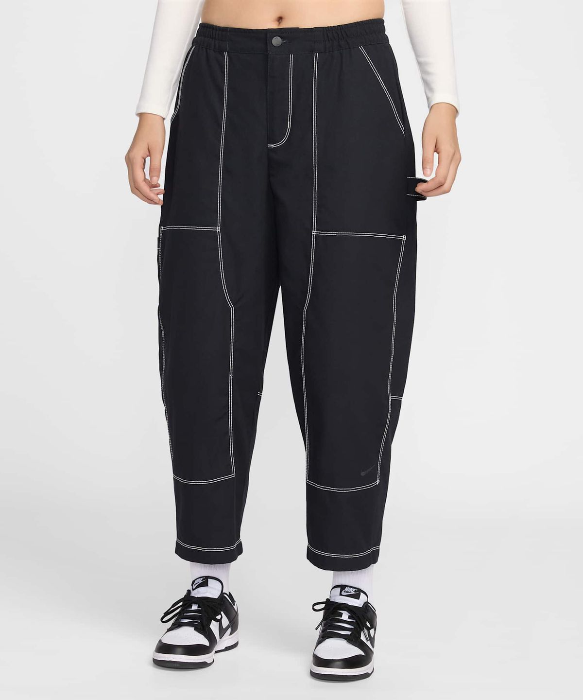 나이키(NIKE) 스포츠웨어 루즈 로우라이즈 카펜터 팬츠 W - 블랙:블랙 옥시다이즈드 / IF0312-010