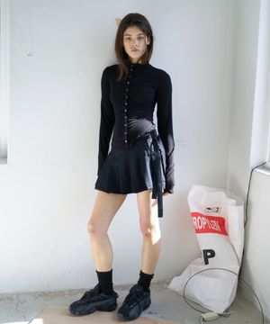 PLEATS DOUBLE LAYERED WRAP SKIRT BLACK