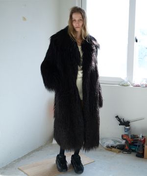 WIDE COLLAR LONG HAIR FAUX FUR COAT