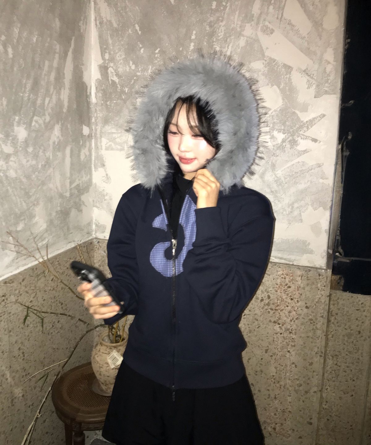 탄산마그네슘(TANSANMAGNESIUM) 오디피기X탄산 퍼 후드집업 (네이비)