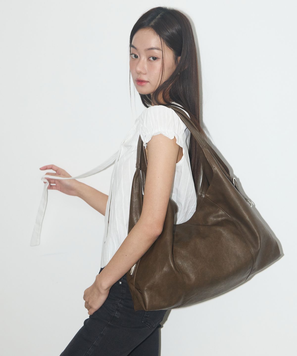 졸리(JOLLY) CALLA BAG 칼라백 - DARK BROWN