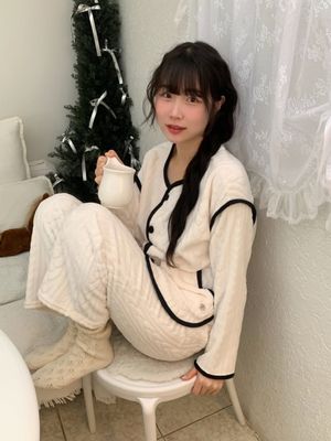 [소프트허그] 케이블 니트 파자마