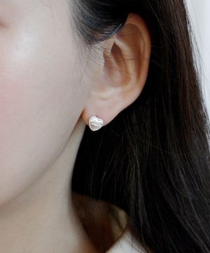 925실버 무광 미니 하트귀걸이 쵸피/ Chopi