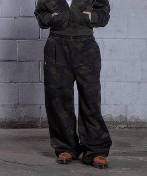 (DUC) Symbol Sweat Pants Camo