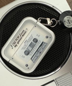 Retro 카세트 실버 프레임 에어팟 케이스