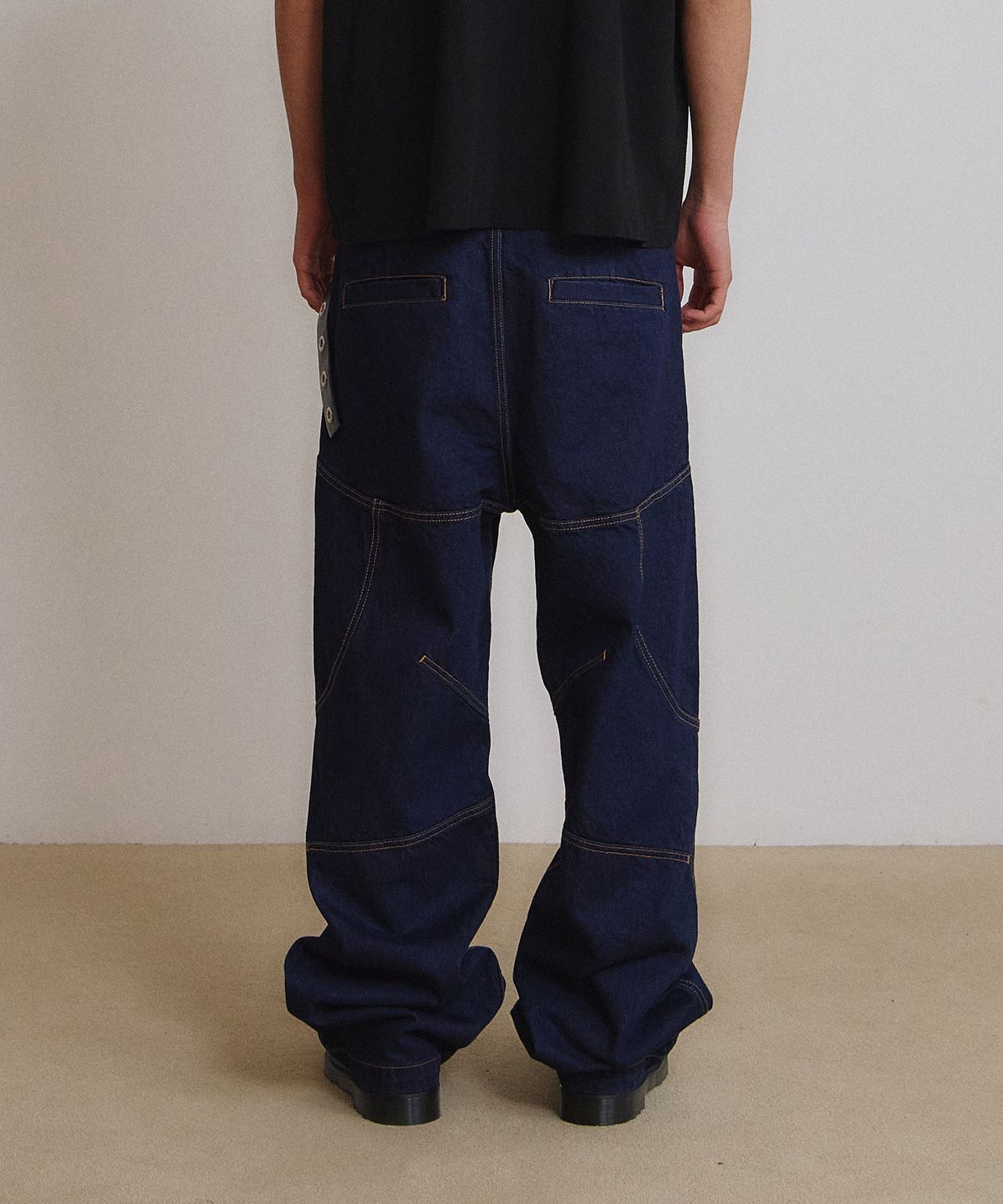 9999아카이브(9999ARCHIVE) Back Slit Regular Denim Pants