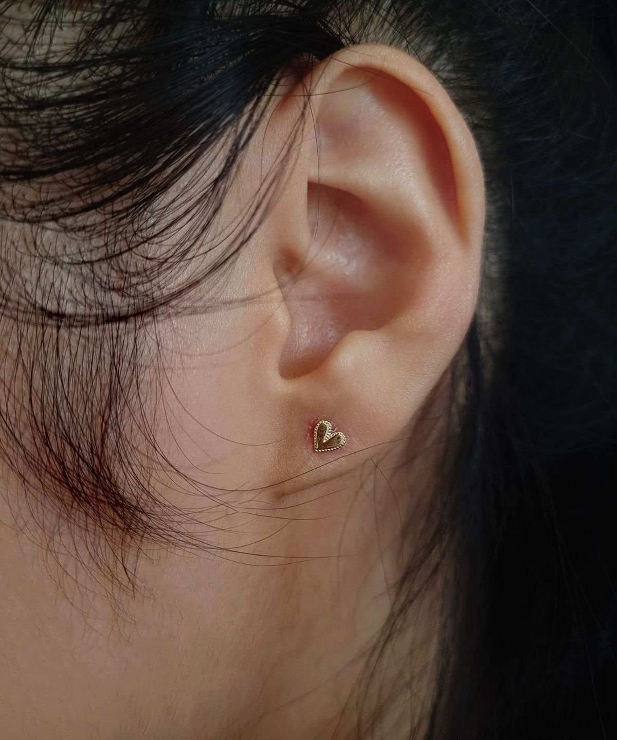 엘렌쥬얼리(HELENE JEWELRY) 14K 레이 하트 귀걸이