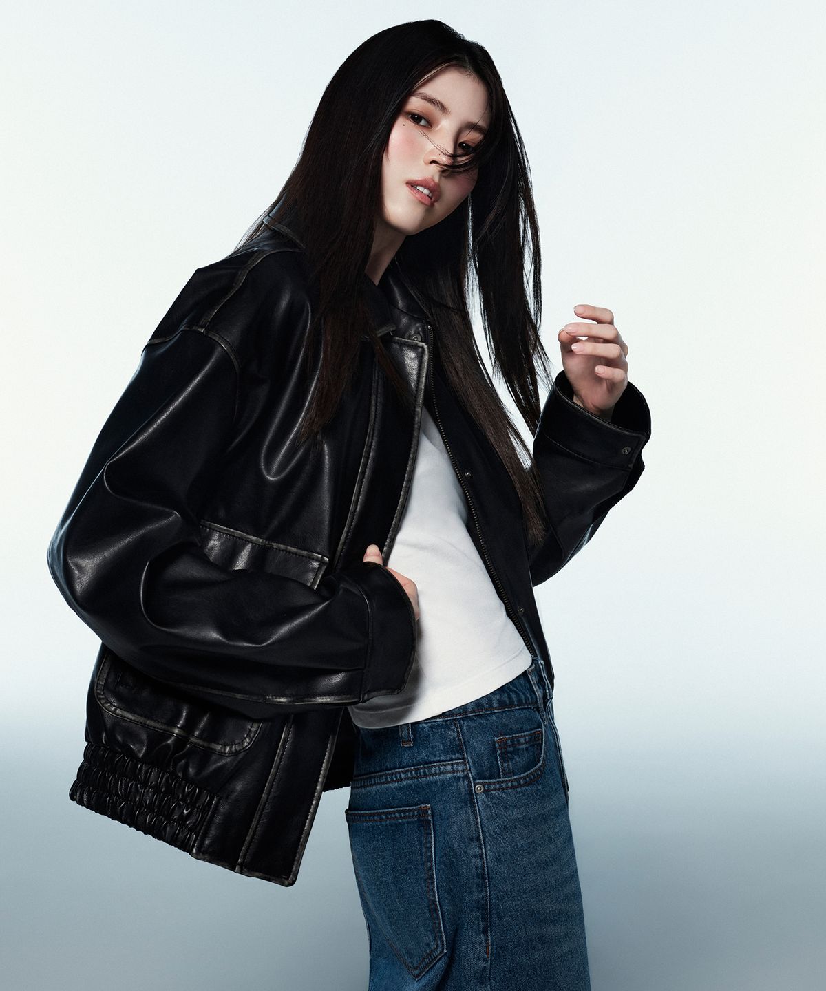 무신사 스탠다드 우먼(MUSINSA STANDARD WOMAN) 우먼즈 페이디드 신세틱 레더 에비에이터 재킷 [블랙]