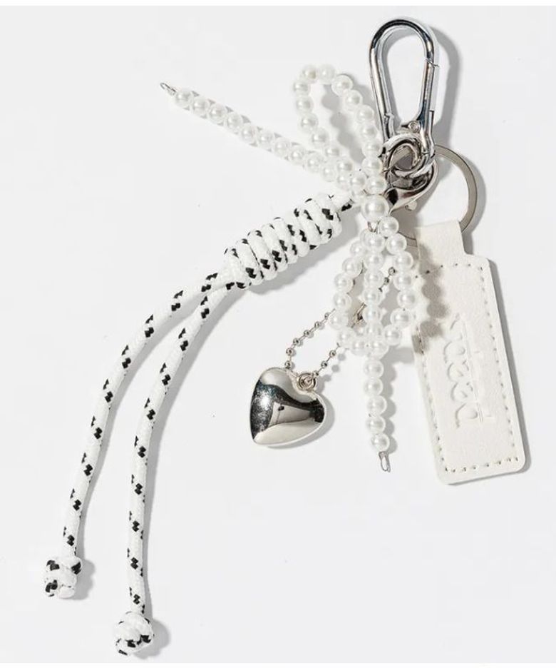 Pearl Ribbon Keyring