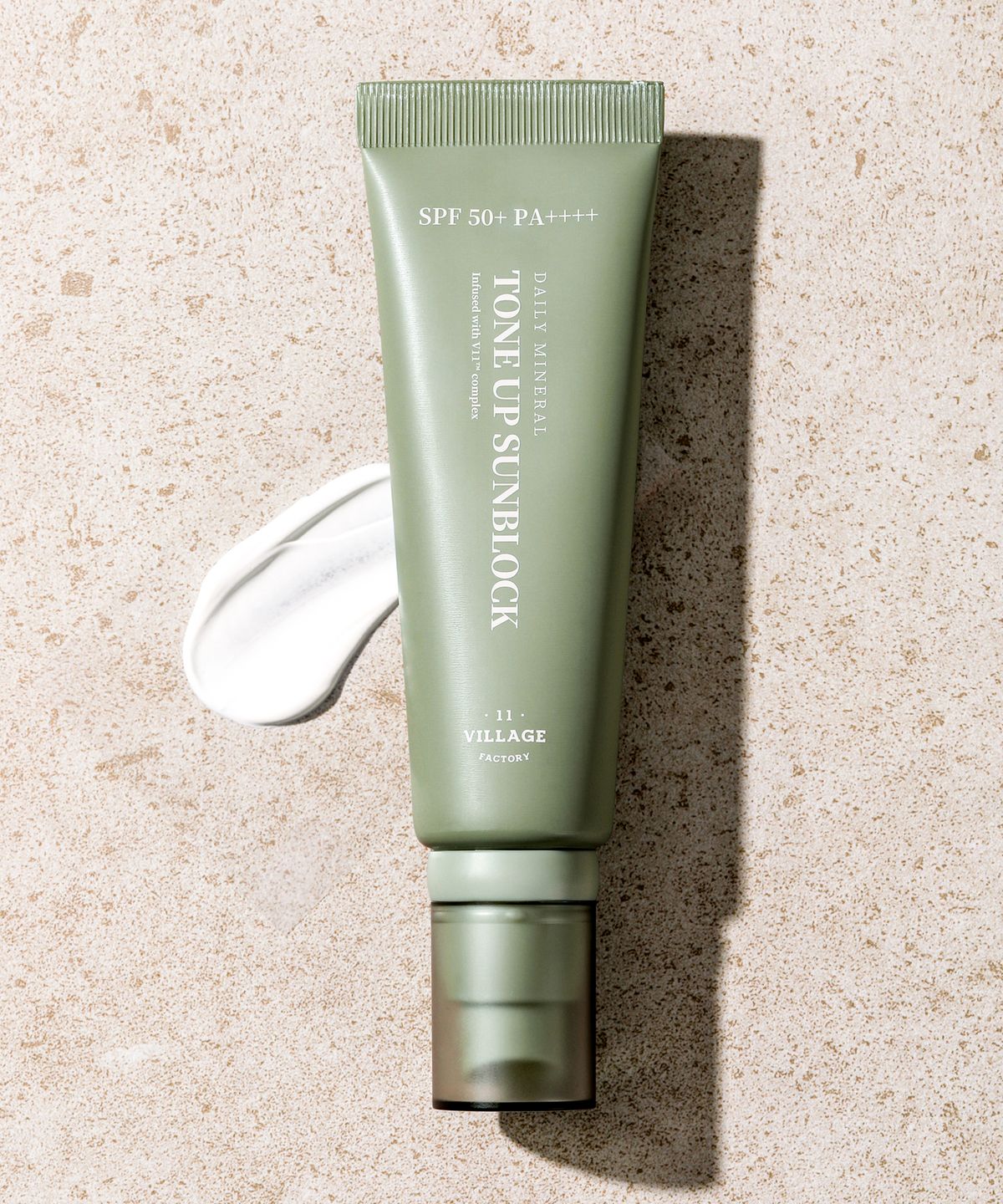 빌라쥬11팩토리(VILLAGE11FACTORY) 데일리 미네랄 톤업 선블록 50ml SPF50+ PA++++