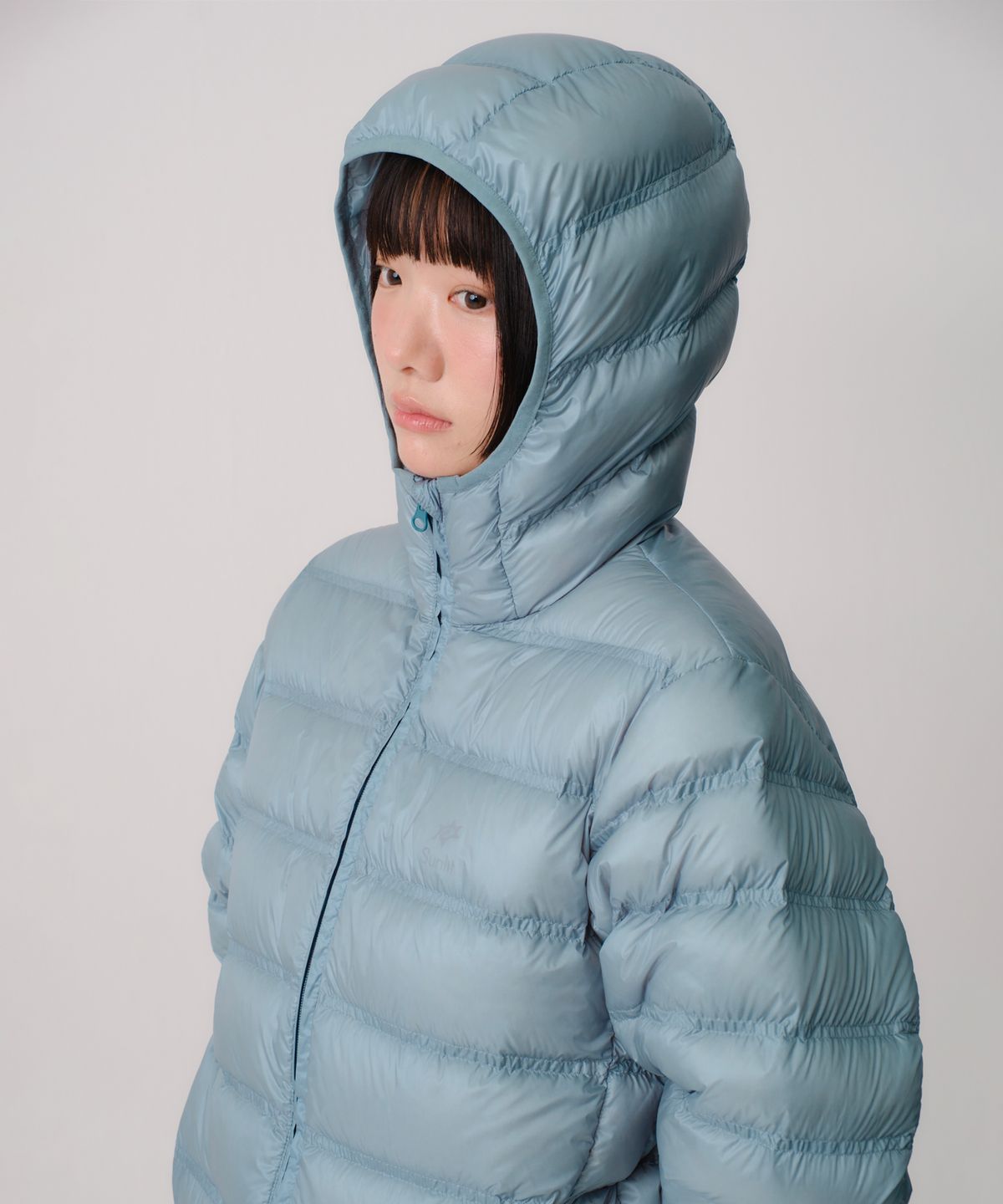 썬릿(SUNLIT) 핑거홀 덕다운 패딩 (블루)