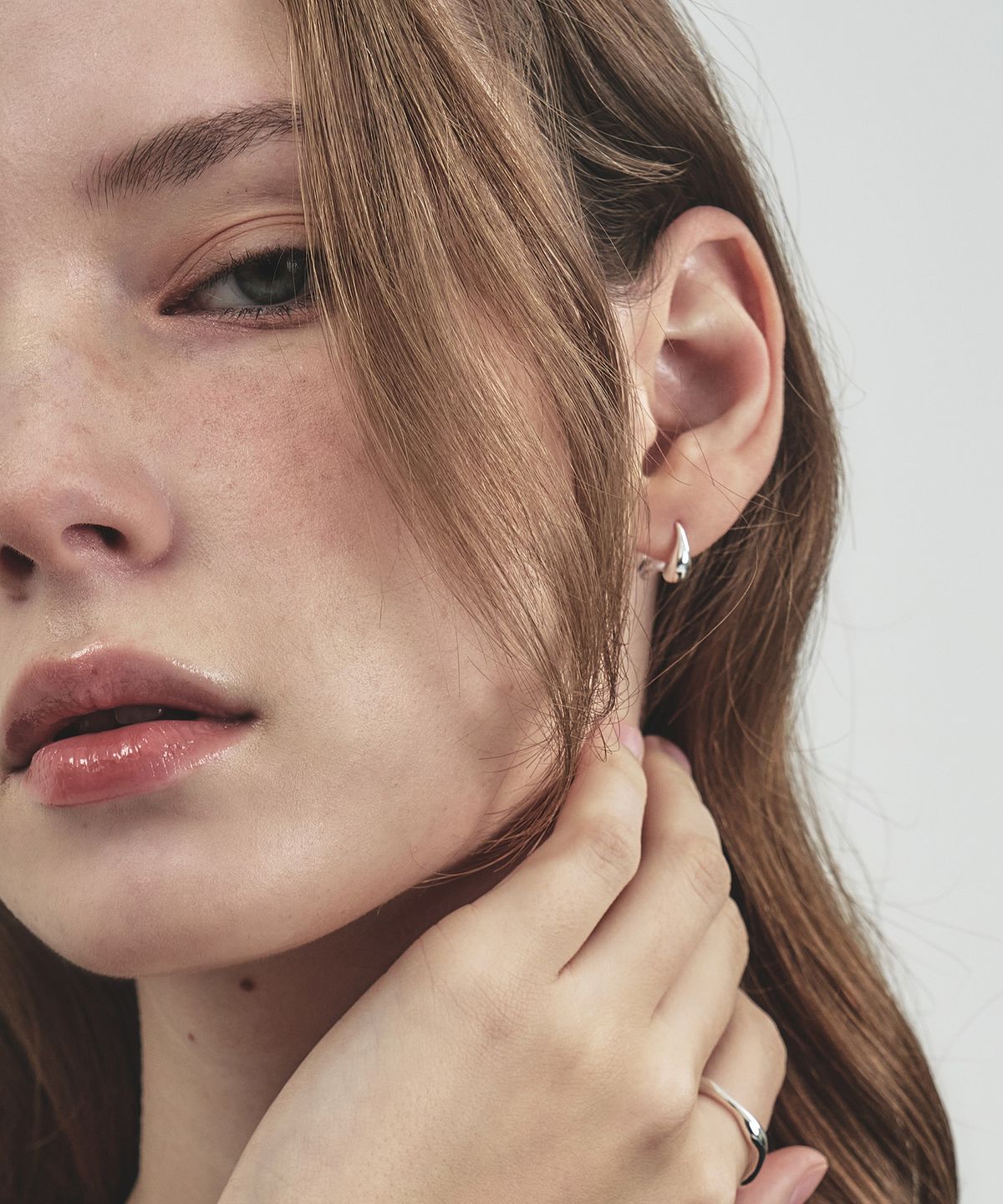 아티카 로우(ATTICA RAW) Single Drop Earrings / EBS027