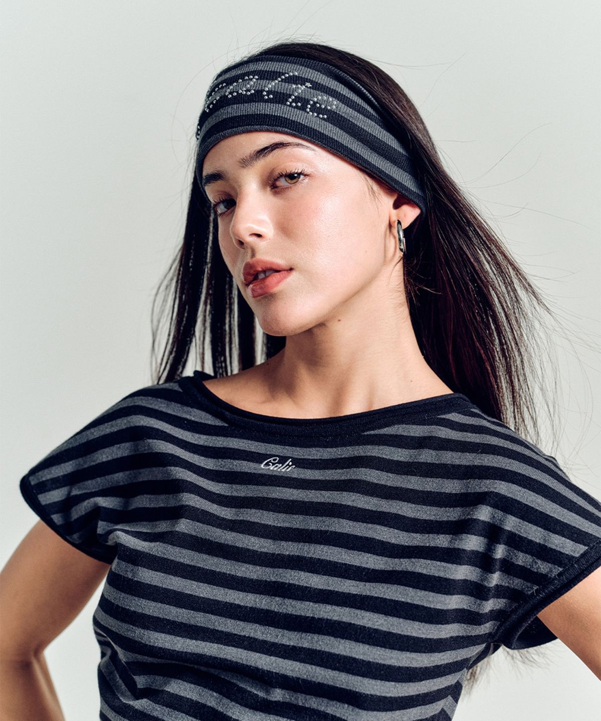 에즈이프 캘리(ASIF CALIE) CALIE HOTFIX STRIPE HAIR BAND BLACK