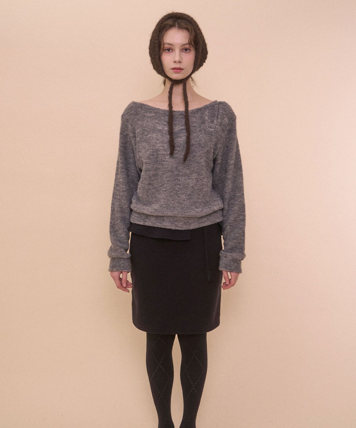 벨리아르(BELLIALEU) FUZZY BOAT NECK KNIT-GRAY