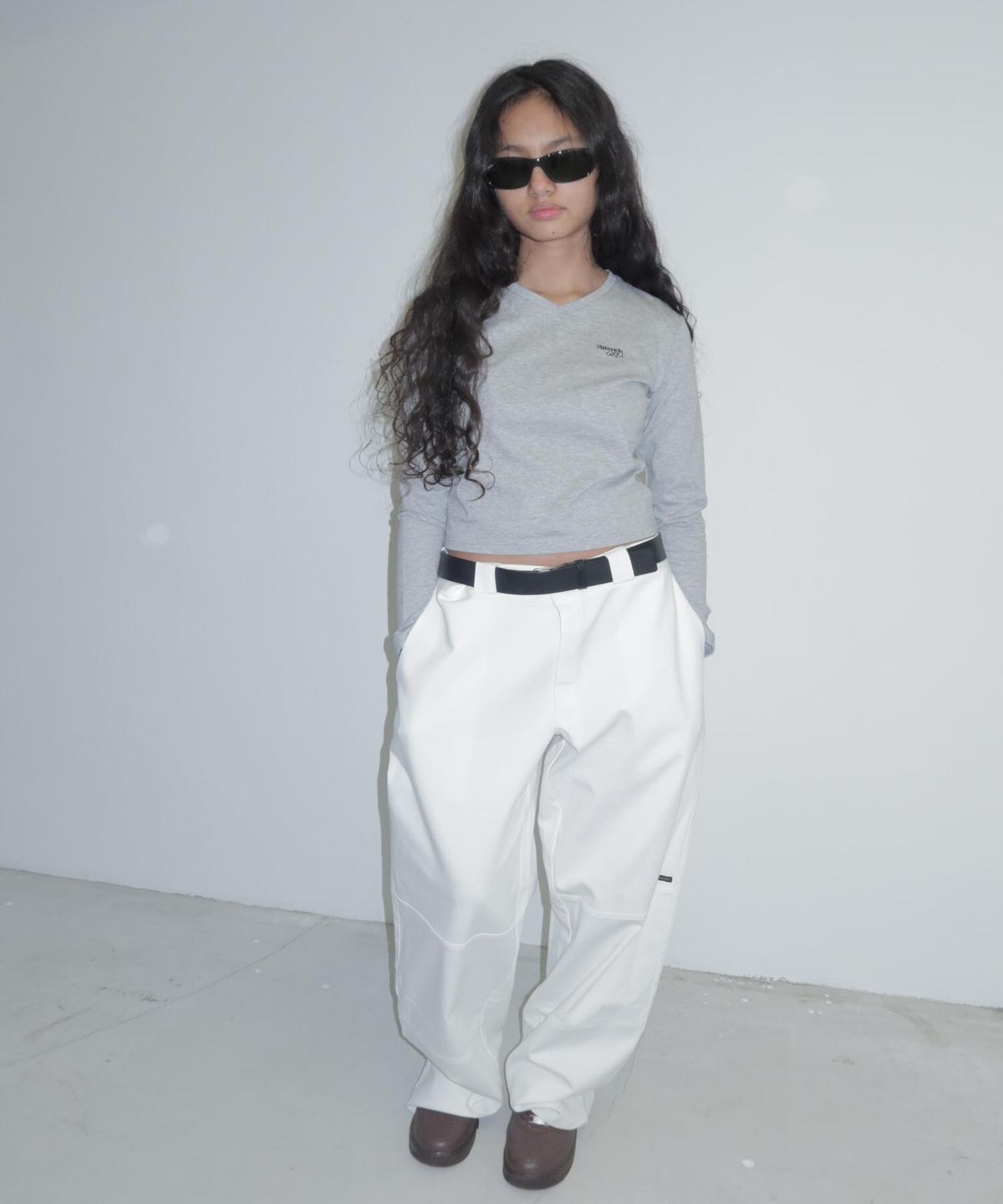 어텐즈(ATTENDS) Attends girls chino pants (White)