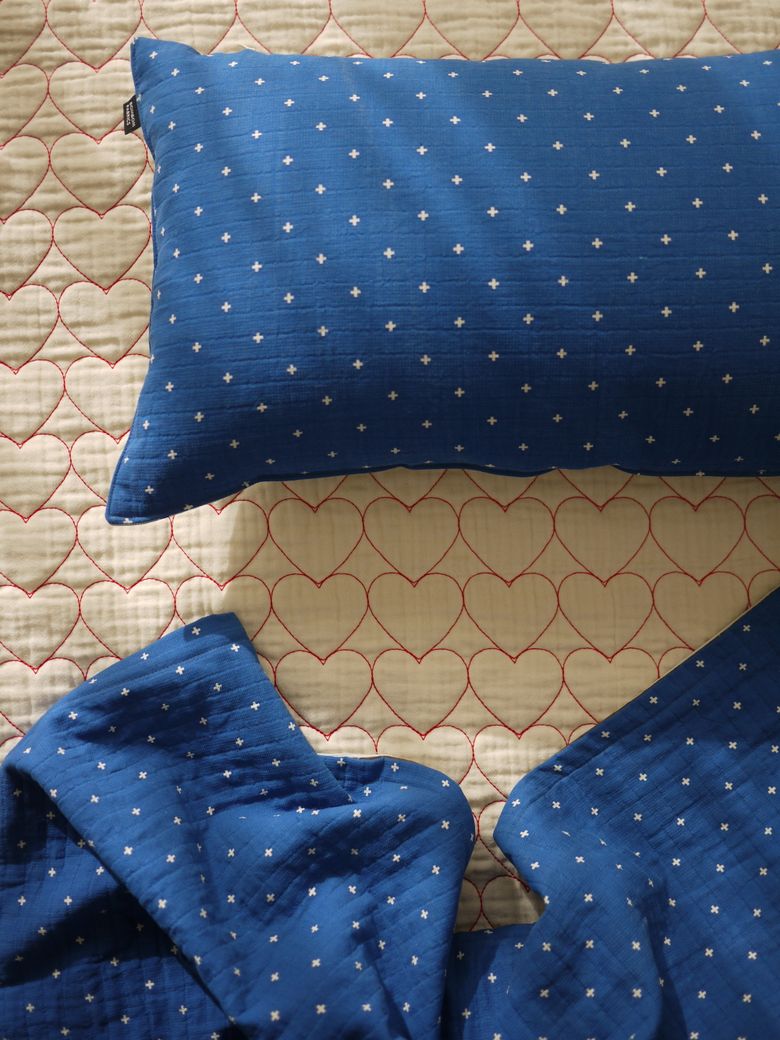 Stripes & Stars Reversible cotton blanket (BLUE)