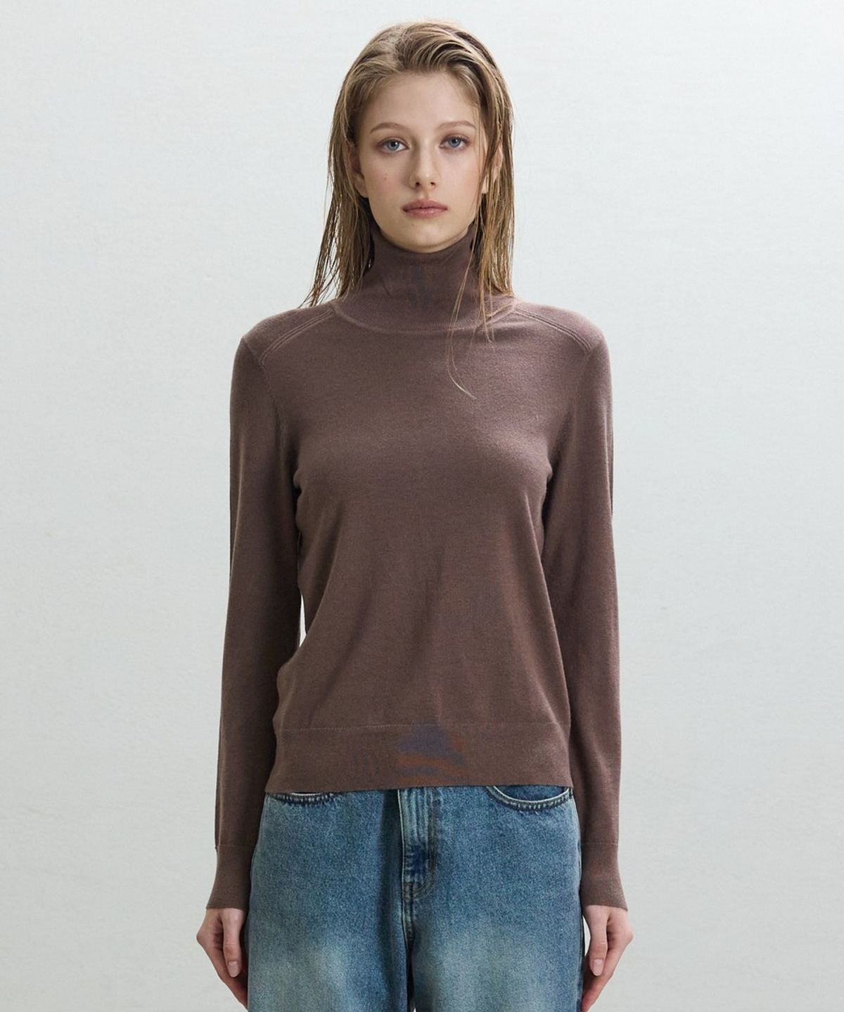 디에토(DEETO) Basic Thin Turtleneck [BROWN]