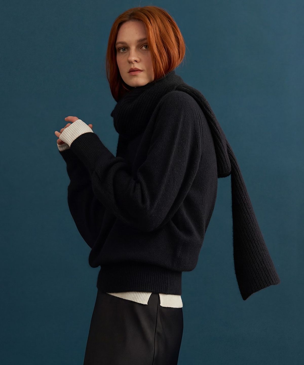 디에토(DEETO) Hooded Muffler [BLACK]