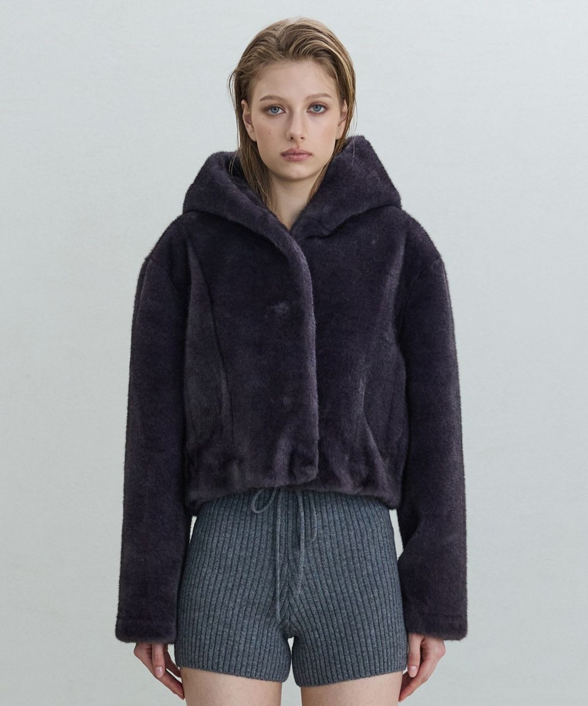 디에토(DEETO) Faux Fur Hoodie Jacket [CHARCOAL]
