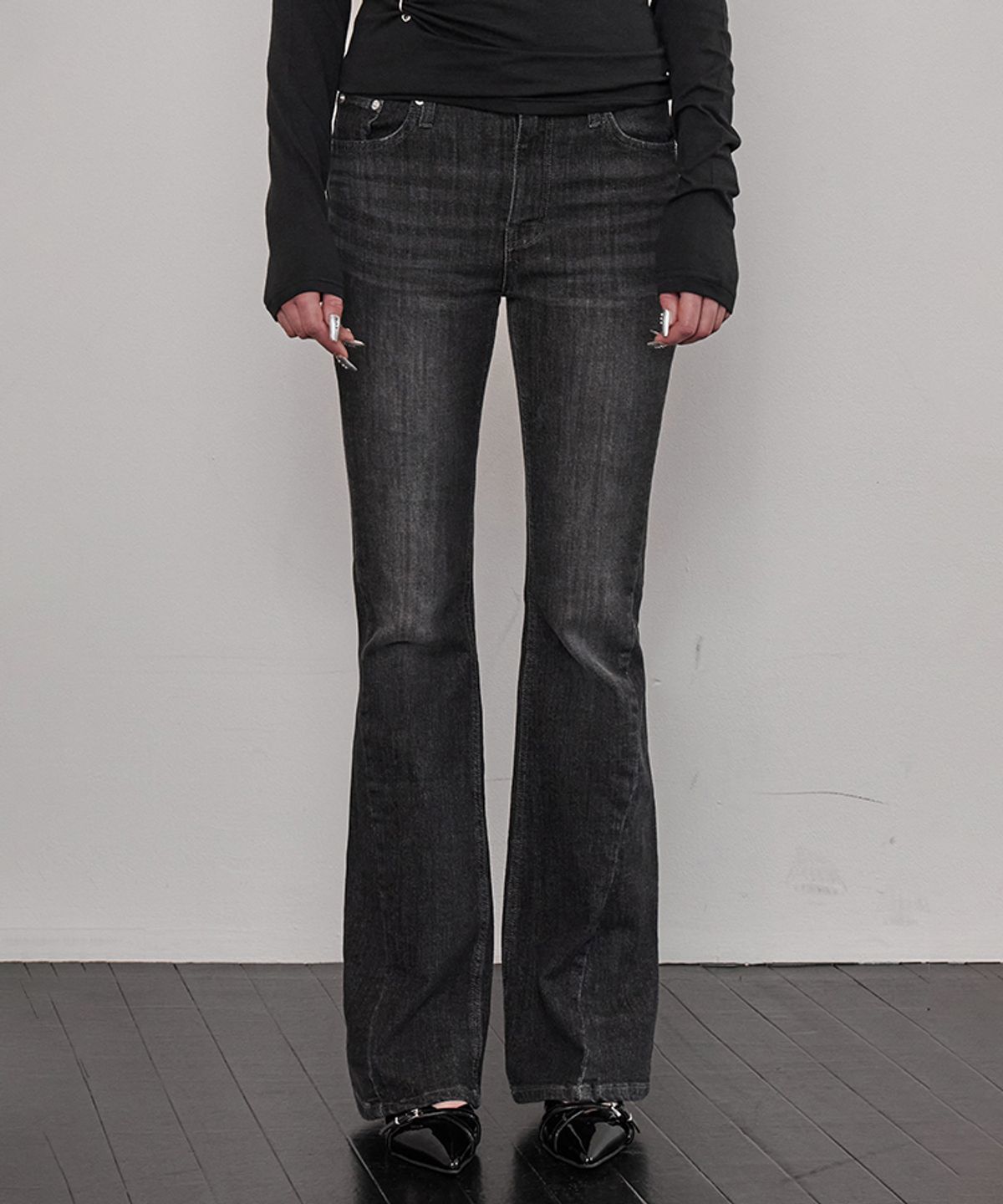 어니브(ANIV) VINTAGE WASHING BOOTS CUT PANTS RUSTY BLACK