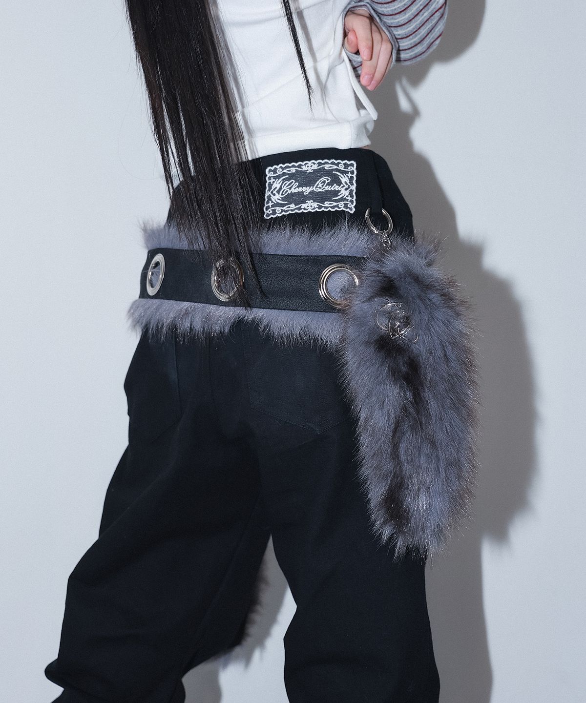 체리퀴리(CHERRYQUIRI) chubby fur tail keyring - deep blue