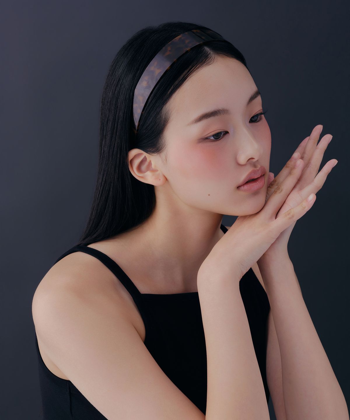 무신사 스탠다드 우먼(MUSINSA STANDARD WOMAN) 우먼즈 하드 헤드밴드_25mm [브라운 토터스 쉘]